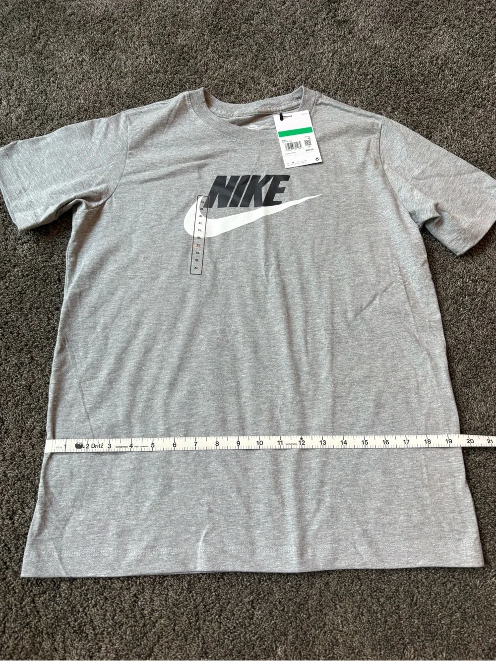 *BRAND NEW* Youth Nike Light Gray Logo Short Sleeve Tee